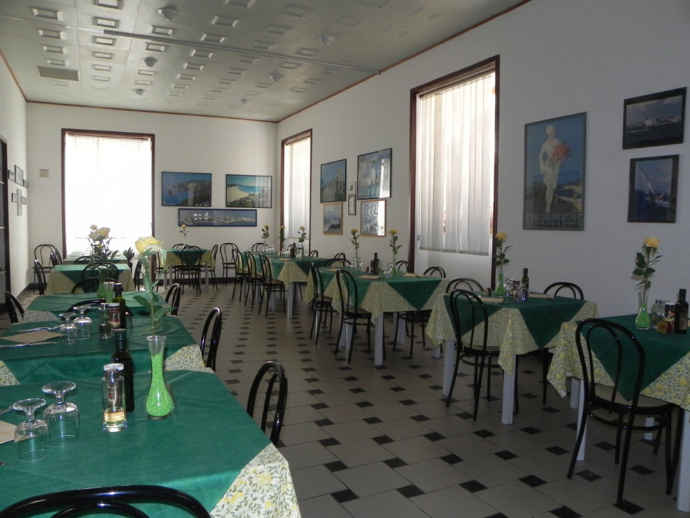 Hotel Fjby Calasetta Exterior photo